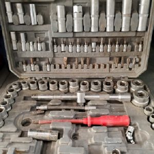 BOITE A DOUILLE ET EMBOUT COMPLETE